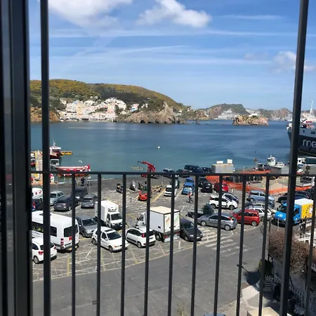 Visitponza - Le Stanze Sul Corso